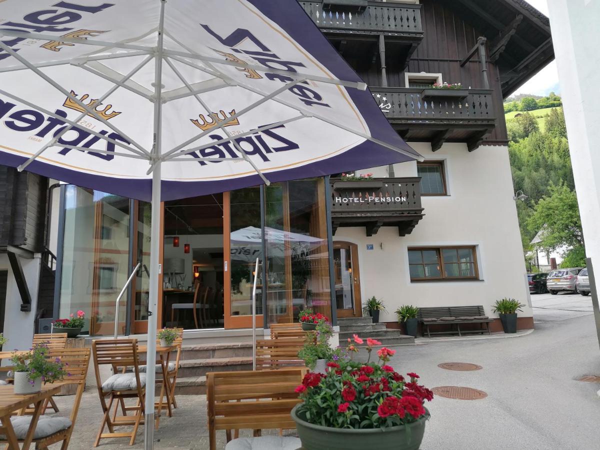 Hotel-Pension Hoferhaus Neukirchen am Großvenediger Exterior foto
